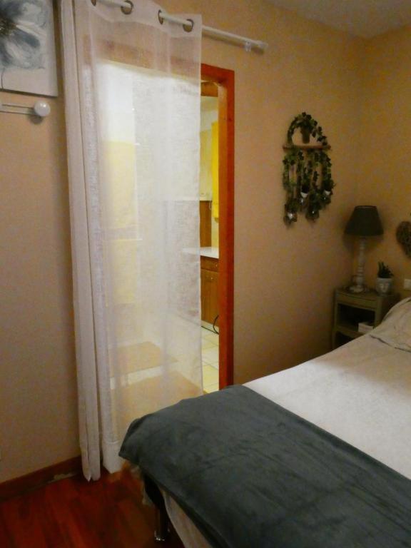 Chambre Le Mas D'Adelice Taulignan Exterior photo